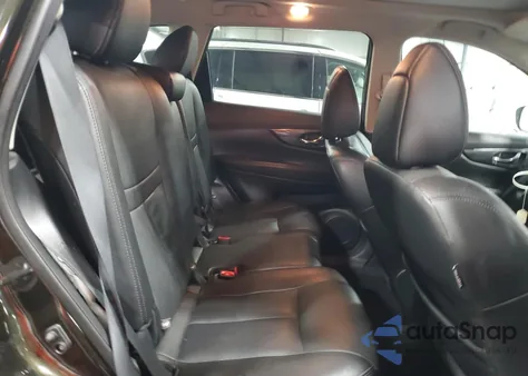 2016 Nissan Rogue S z USA, uszkodzony, nr VIN 5N1AT2MV2GC790497